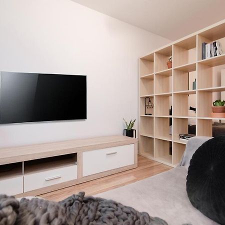 Apartament Okrzei Płock Exterior foto